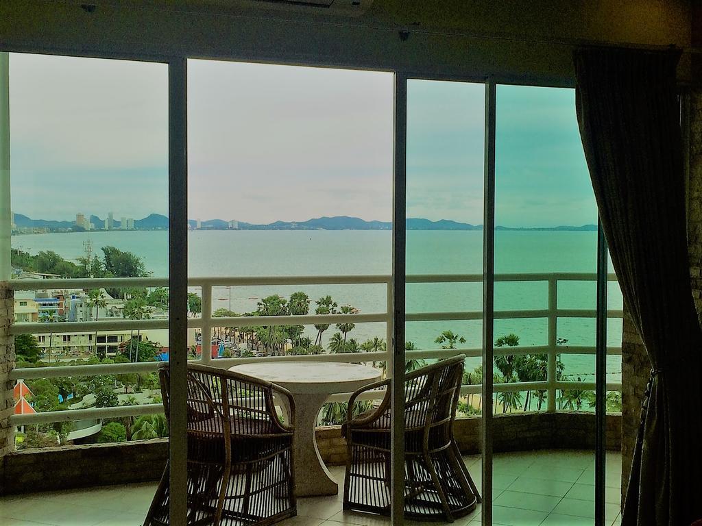 Viewtalay Beachfront By Nd Pattaya Exterior photo